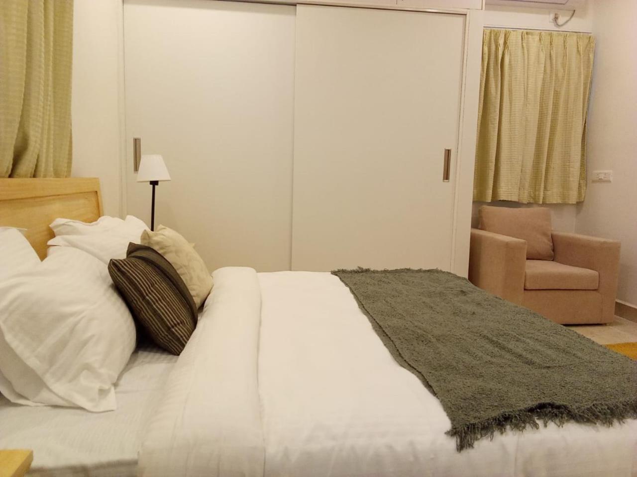 Enkay Service Apartments Kondapur  Εξωτερικό φωτογραφία