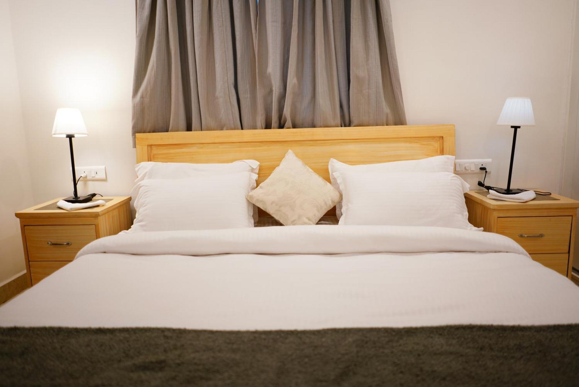 Enkay Service Apartments Kondapur  Εξωτερικό φωτογραφία